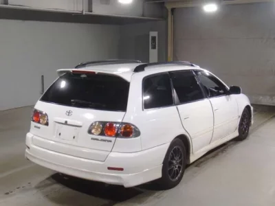 Toyota CALDINA  с аукциона в Японии