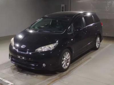 Toyota WISH  с аукциона в Японии