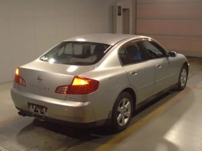 Nissan SKYLINE  с аукциона в Японии