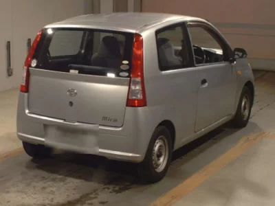 Daihatsu MIRA  с аукциона в Японии