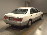 Toyota CROWN лот № 4197 оценка R  с аукциона в Японии 1