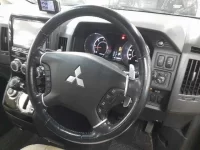 Mitsubishi DELICA D5 лот № 30620 оценка 3.5  с аукциона в Японии 6