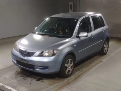 Mazda DEMIO  с аукциона в Японии