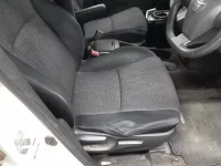 Toyota WISH лот № 30639 оценка 3  с аукциона в Японии 7