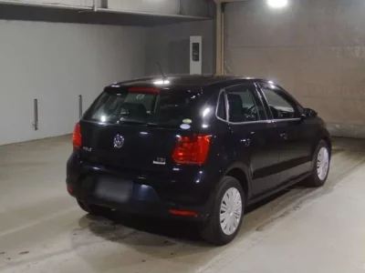 Volkswagen POLO  с аукциона в Японии