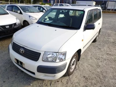 Toyota SUCCEED  с аукциона в Японии