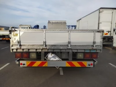 Isuzu FORWARD  с аукциона в Японии