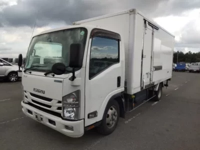 Isuzu ELF