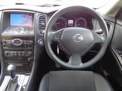 Nissan SKYLINE CROSSOVER