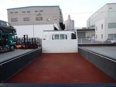 Isuzu ELF  с аукциона в Японии