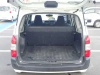 Toyota SUCCEED лот № 55 оценка 3.5  с аукциона в Японии 2