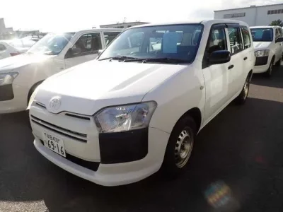 Toyota PROBOX  с аукциона в Японии