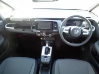 Honda FIT лот № 11 оценка 4  с аукциона в Японии 5