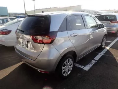 Honda FIT  с аукциона в Японии