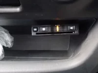 Mazda BONGO VAN лот № 99 оценка 3.5  с аукциона в Японии 9