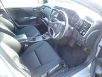 Honda GRACE лот № 54 оценка 4  с аукциона в Японии 2