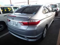 Honda GRACE лот № 79 оценка 3.5  с аукциона в Японии 1