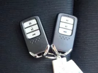 Honda GRACE лот № 173 оценка 4  с аукциона в Японии 8