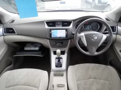 Nissan SYLPHY  с аукциона в Японии