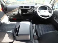 Mazda BONGO VAN лот № 65 оценка R  с аукциона в Японии 3