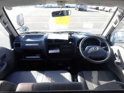 Mazda BONGO VAN  с аукциона в Японии