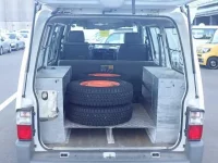 Mazda BONGO VAN лот № 249 оценка R  с аукциона в Японии 2