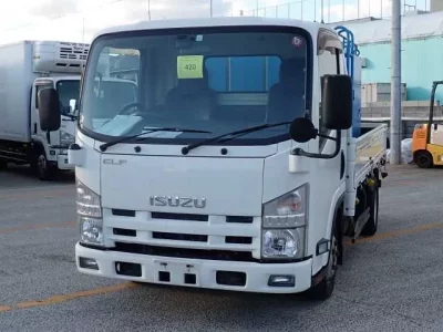 Isuzu ELF  с аукциона в Японии