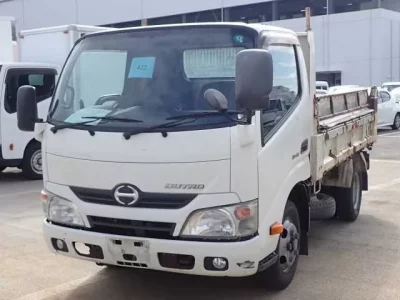 Hino DUTRO  с аукциона в Японии