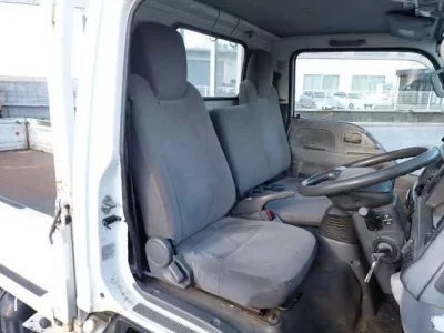 Mazda TITAN  с аукциона в Японии