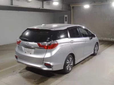 Honda SHUTTLE  с аукциона в Японии