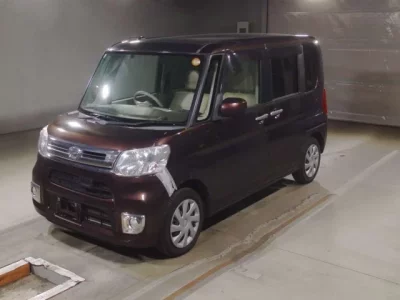 Daihatsu TANTO  с аукциона в Японии