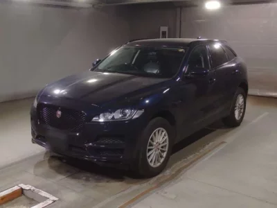 Jaguar F-PACE  с аукциона в Японии