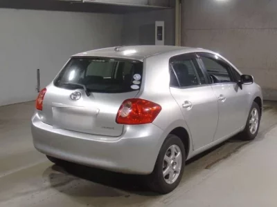 Toyota AURIS  с аукциона в Японии