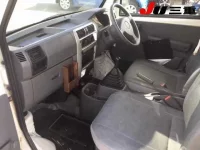 Mitsubishi MINICAB VAN лот № 8230 оценка R  с аукциона в Японии 2