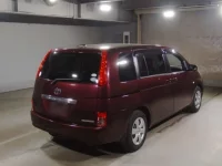 Toyota ISIS лот № 7189 оценка R  с аукциона в Японии 1