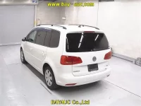 Volkswagen GOLF TOURAN лот № 12 оценка 3.5  с аукциона в Японии 1