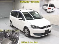 Volkswagen GOLF TOURAN лот № 12 оценка 3.5  с аукциона в Японии 3