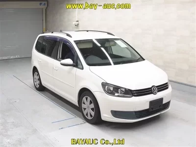 Volkswagen GOLF TOURAN  с аукциона в Японии