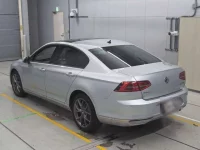 Volkswagen PASSAT лот № 38010 оценка 4.5  с аукциона в Японии 5