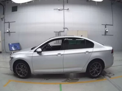 Volkswagen PASSAT  с аукциона в Японии