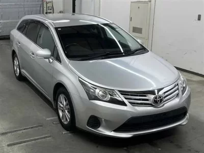Toyota AVENSIS WAGON  с аукциона в Японии