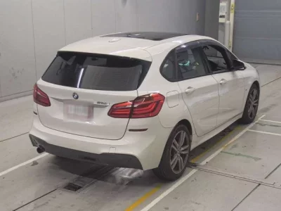 BMW 2-Series  с аукциона в Японии