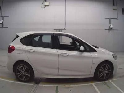 BMW 2-Series  с аукциона в Японии