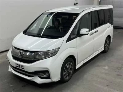 Honda STEP WAGON  с аукциона в Японии