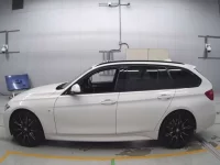 BMW 3-Series лот № 38029 оценка 4  с аукциона в Японии 3