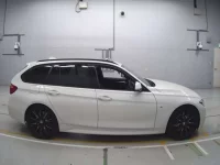 BMW 3-Series лот № 38029 оценка 4  с аукциона в Японии 2