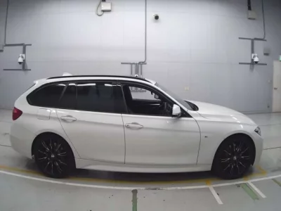BMW 3-Series  с аукциона в Японии