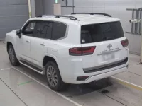 Toyota LAND CRUISER лот № 33024 оценка 6  с аукциона в Японии 5
