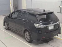 Toyota WISH лот № 10037 оценка 4  с аукциона в Японии 5
