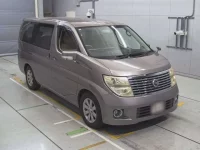 Nissan ELGRAND лот № 10043 оценка 3.5  с аукциона в Японии 4